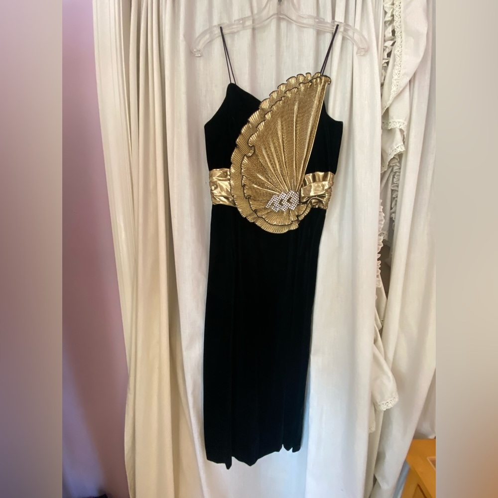 Black Velvet Midi Spaghetti Strap Dress With Golden Fan & Rhinestone Detail